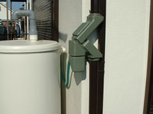 ���V����